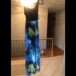 Le Lis Maxi Flower Dress - Brand New, never worn!